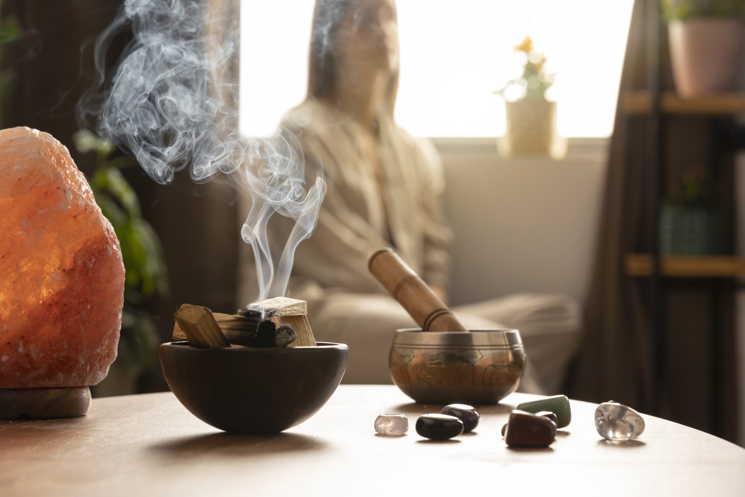 person conducting reiki therapy 1 scaled
